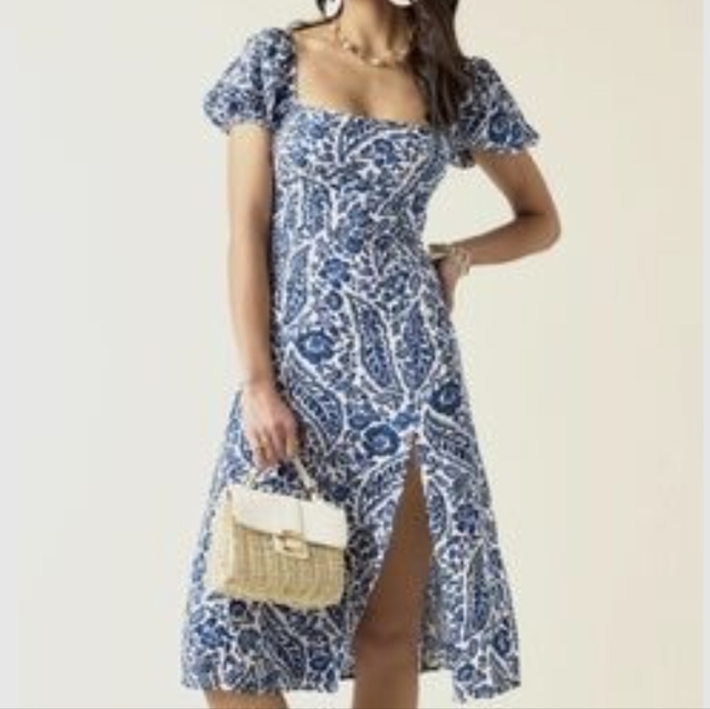 Chic Blue and White Floral Midi Dress